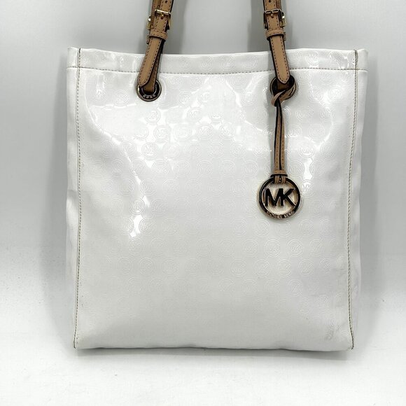 MICHAEL KORS White Jet Set Patent Leather Monogram Embossed Large Tote Purse - Picture 2 of 14
